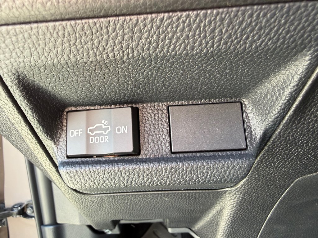 2026 Toyota Tacoma in Thetford Mines, Quebec - 21 - w1024h768px