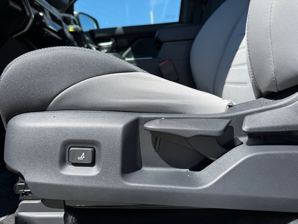 2026 Toyota Tacoma in Thetford Mines, Quebec - 19 - w1024h768px