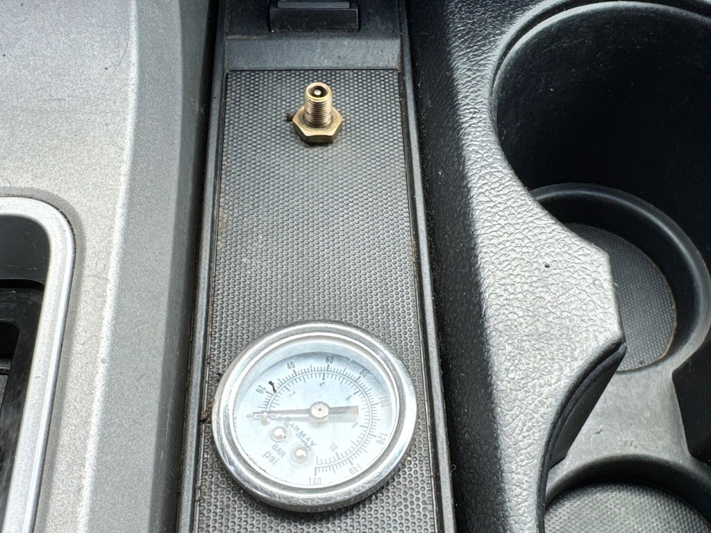 Toyota Tundra DOUBLE CAB SR5 4,7 LITRES  / INSPECTÉ SÉCURITAIRE / SILENCIEUX NEUFS / FREINS MAINS NEUFS 2007 à Thetford Mines, Québec - 45 - w1024h768px
