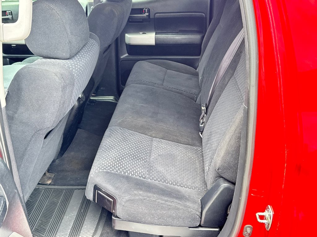 Toyota Tundra DOUBLE CAB SR5 4,7 LITRES  / INSPECTÉ SÉCURITAIRE / SILENCIEUX NEUFS / FREINS MAINS NEUFS 2007 à Thetford Mines, Québec - 54 - w1024h768px