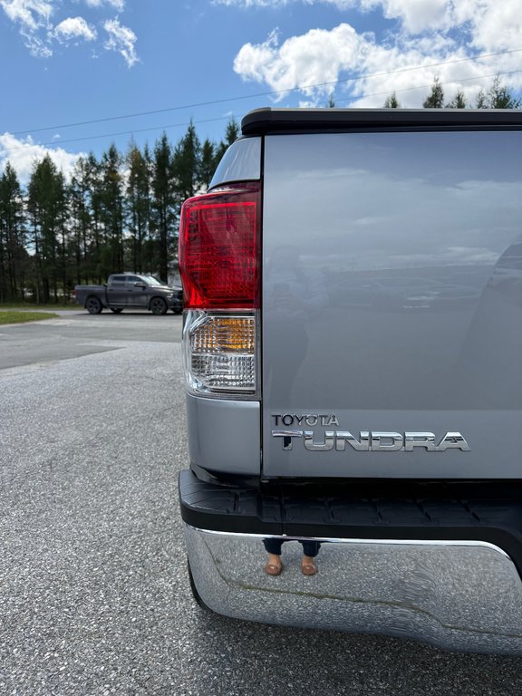 2011 Toyota Tundra SR5 / JAMAIS SORTI L'HIVER / IMPECCABLE in Thetford Mines, Quebec - 40 - w1024h768px