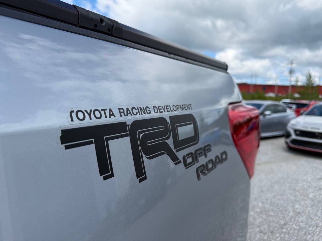 Toyota Tundra SR5 2011 à Thetford Mines, Québec - 13 - w1024h768px