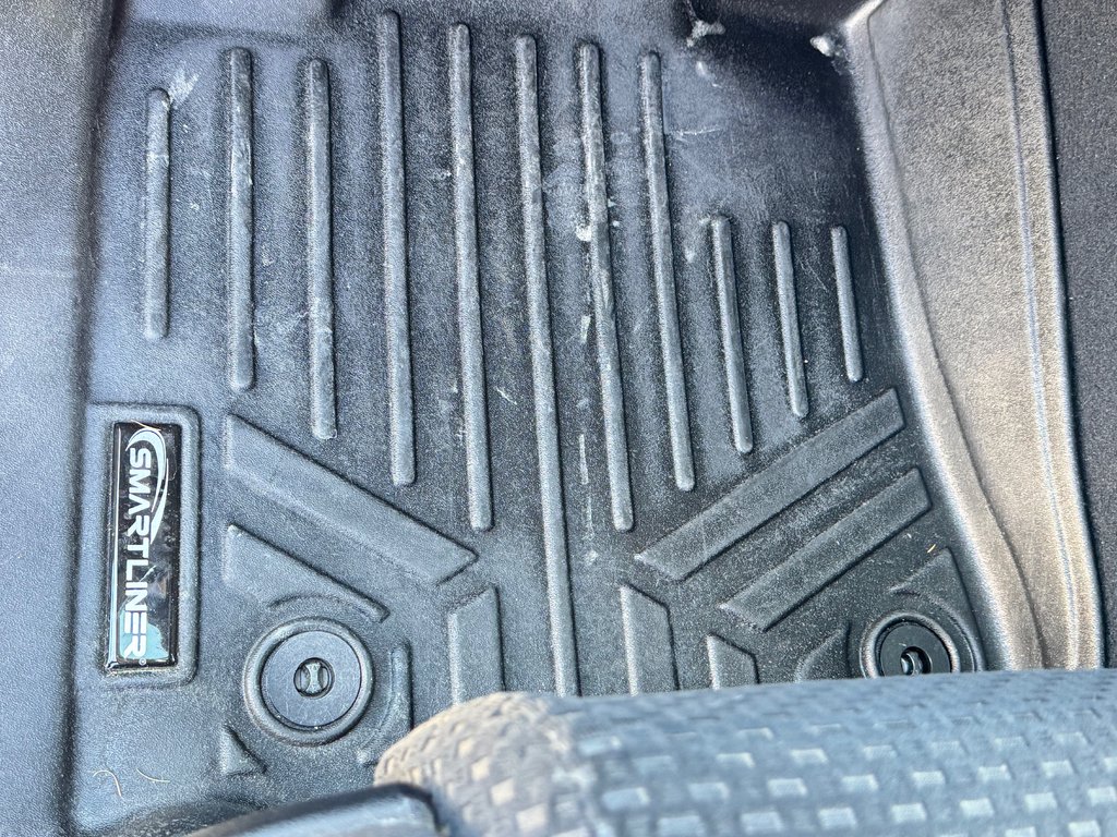 Toyota Tundra DOUBLE CAB / 5,7 / 4X4 /  INDESTRUCTIBLE !!! / 2012 à Thetford Mines, Québec - 37 - w1024h768px