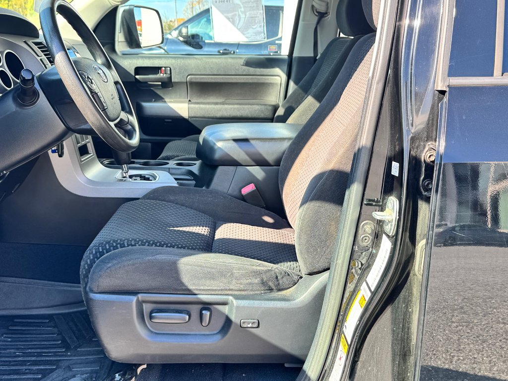 Toyota Tundra DOUBLE CAB / 5,7 / 4X4 /  INDESTRUCTIBLE !!! / 2012 à Thetford Mines, Québec - 31 - w1024h768px