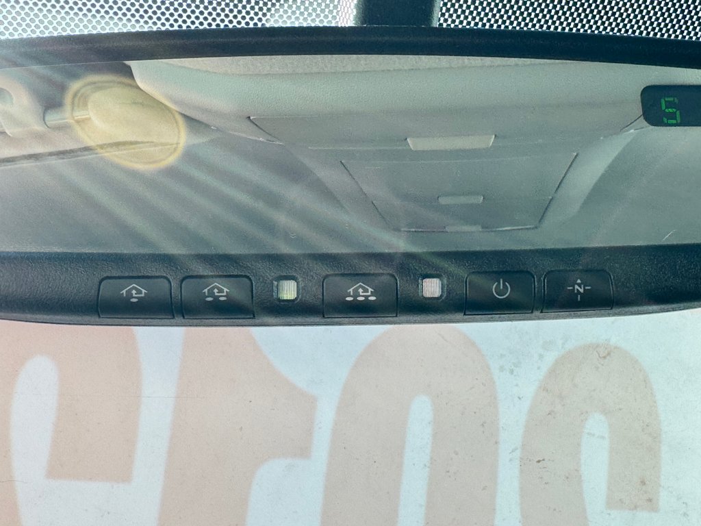 Toyota Tundra DOUBLE CAB / 5,7 / 4X4 /  INDESTRUCTIBLE !!! / 2012 à Thetford Mines, Québec - 56 - w1024h768px
