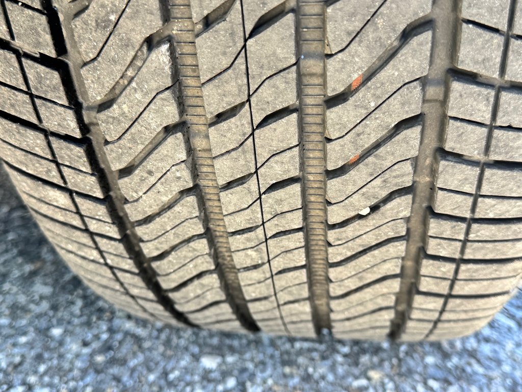 2017 Toyota Tundra CREWMAX 1794 / RECONSTRUIT / AUCUN FINANCEMENT / in Thetford Mines, Quebec - 20 - w1024h768px
