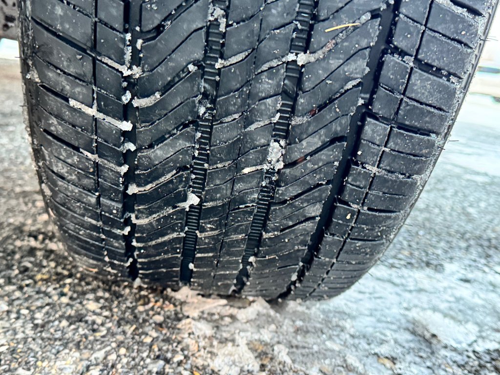 Toyota Tundra CREWMAX 1794 / RECONSTRUIT / AUCUN FINANCEMENT / 2017 à Thetford Mines, Québec - 19 - w1024h768px