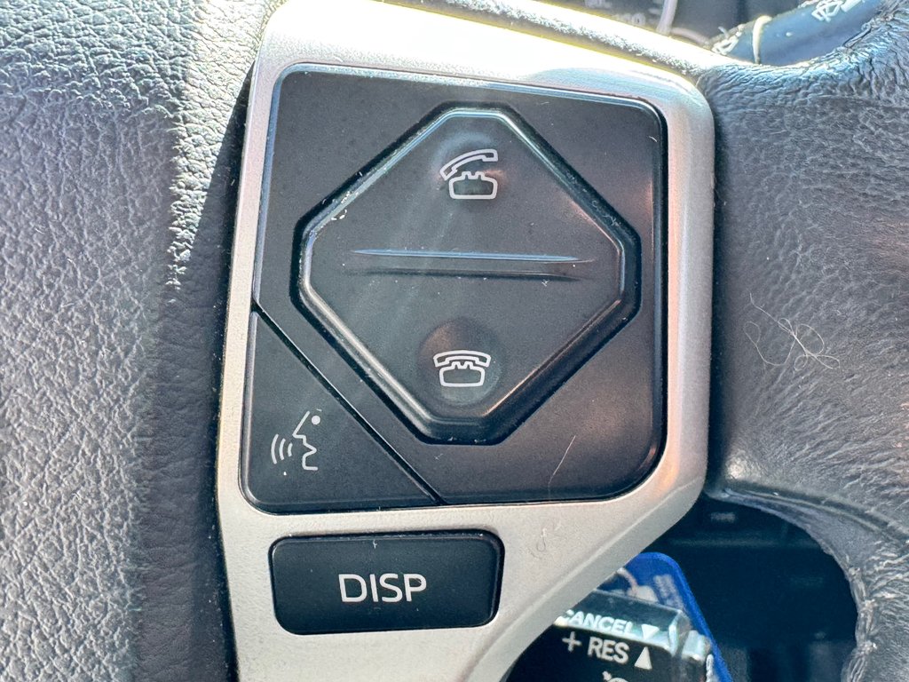 2017 Toyota Tundra CREWMAX 1794 / RECONSTRUIT / AUCUN FINANCEMENT / in Thetford Mines, Quebec - 50 - w1024h768px