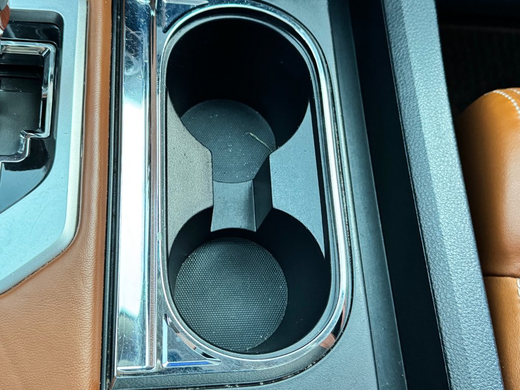 Toyota Tundra CREWMAX 1794 / RECONSTRUIT / AUCUN FINANCEMENT / 2017 à Thetford Mines, Québec - 59 - w1024h768px