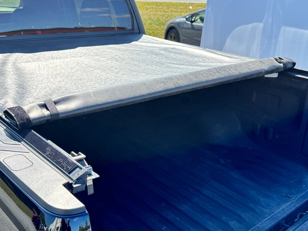 2017 Toyota Tundra CREWMAX 1794 / RECONSTRUIT / AUCUN FINANCEMENT / in Thetford Mines, Quebec - 82 - w1024h768px