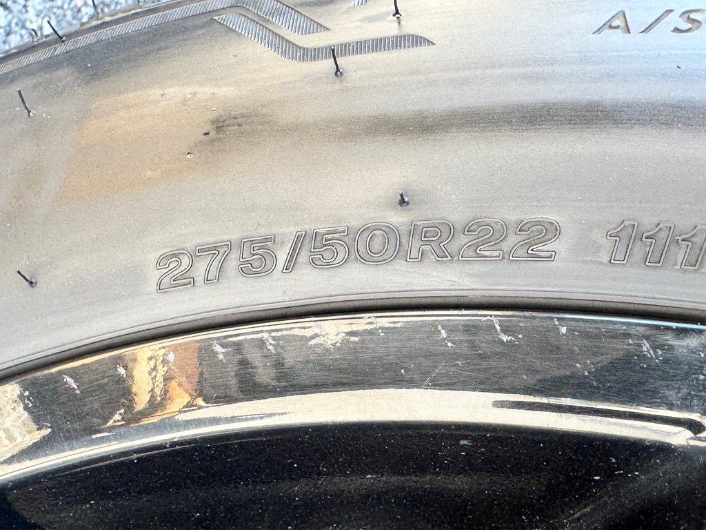 2017 Toyota Tundra CREWMAX 1794 / RECONSTRUIT / AUCUN FINANCEMENT / in Thetford Mines, Quebec - 19 - w1024h768px