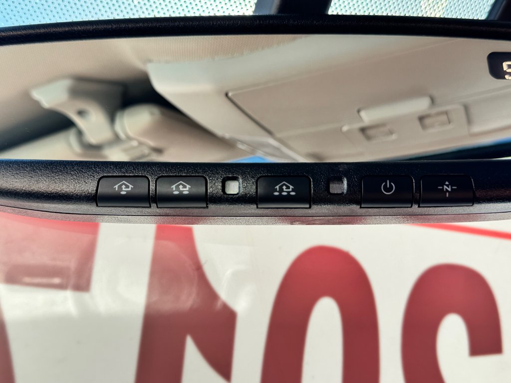 2017 Toyota Tundra CREWMAX 1794 / RECONSTRUIT / AUCUN FINANCEMENT / in Thetford Mines, Quebec - 69 - w1024h768px