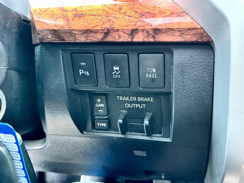 Toyota Tundra CREWMAX 1794 / RECONSTRUIT / AUCUN FINANCEMENT / 2017 à Thetford Mines, Québec - 51 - w1024h768px