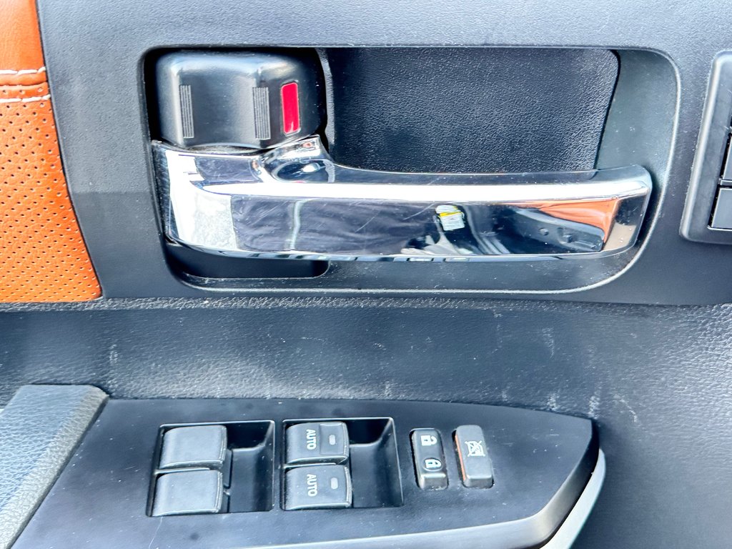 Toyota Tundra CREWMAX 1794 / RECONSTRUIT / AUCUN FINANCEMENT / 2017 à Thetford Mines, Québec - 31 - w1024h768px