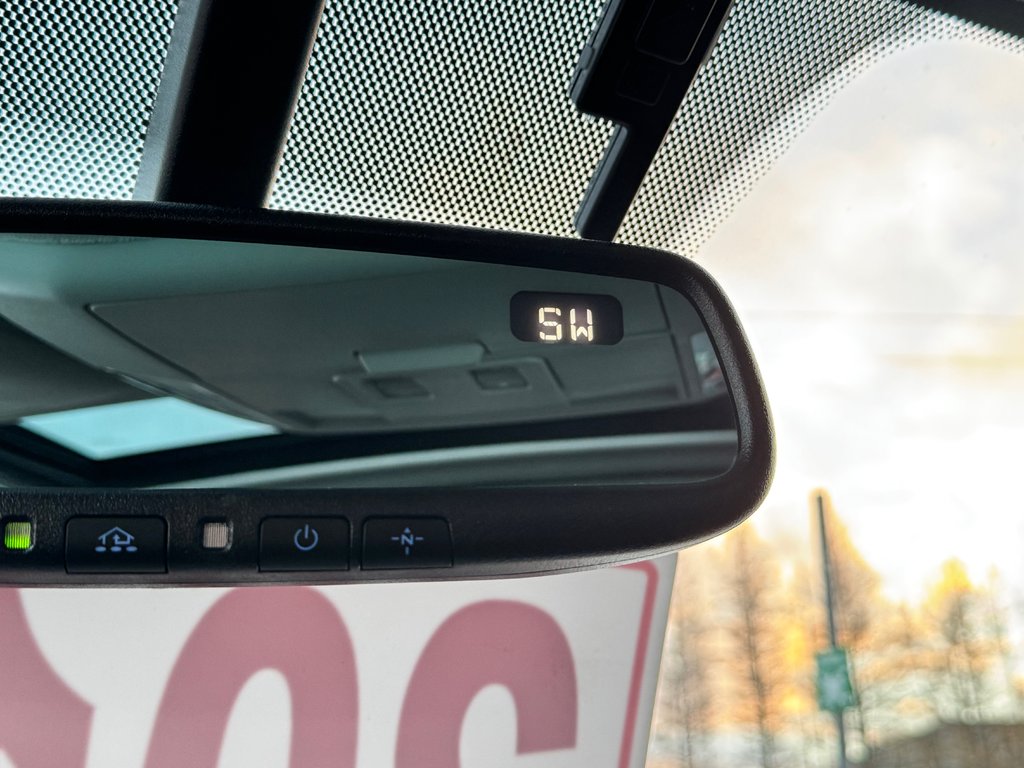 Toyota Tundra CREWMAX 1794 / RECONSTRUIT / AUCUN FINANCEMENT / 2017 à Thetford Mines, Québec - 65 - w1024h768px