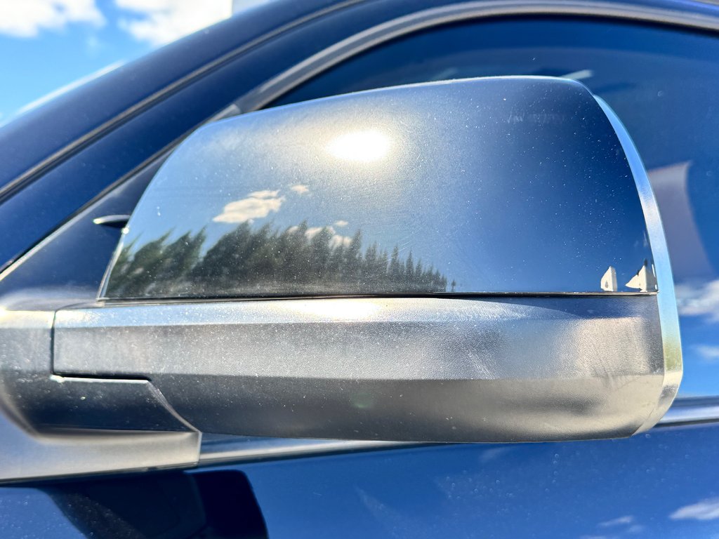 2017 Toyota Tundra CREWMAX 1794 / RECONSTRUIT / AUCUN FINANCEMENT / in Thetford Mines, Quebec - 21 - w1024h768px