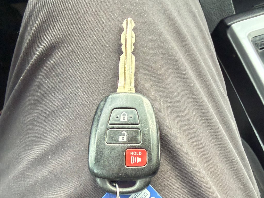 Toyota Tundra TRD OFF-ROAD / ENTRETENU AU POIL / INDESTRUCTIBLE 2018 à Thetford Mines, Québec - 57 - w1024h768px