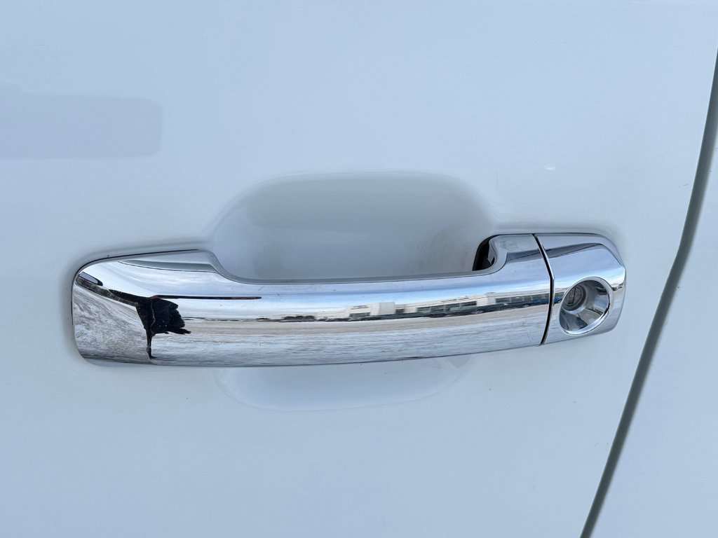 Toyota Tundra TRD OFF-ROAD / ENTRETENU AU POIL / INDESTRUCTIBLE 2018 à Thetford Mines, Québec - 18 - w1024h768px