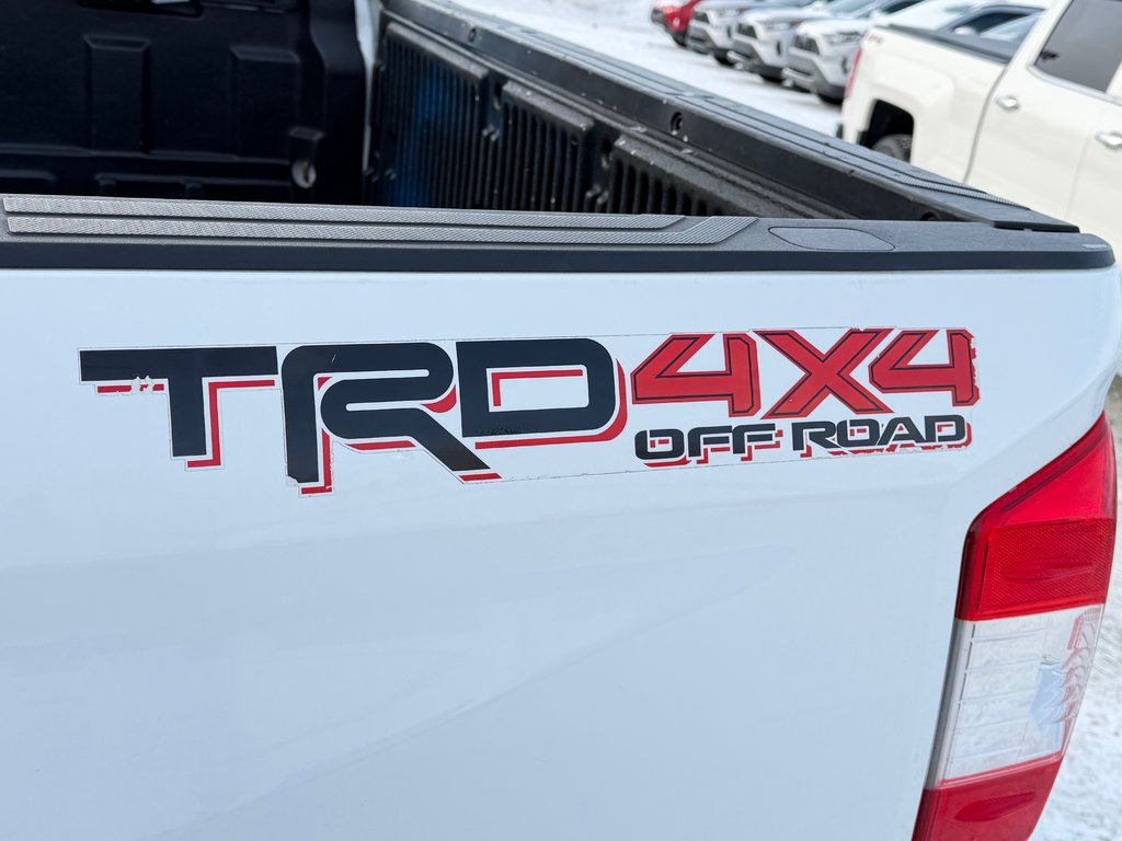 Toyota Tundra TRD OFF-ROAD / ENTRETENU AU POIL / INDESTRUCTIBLE 2018 à Thetford Mines, Québec - 20 - w1024h768px