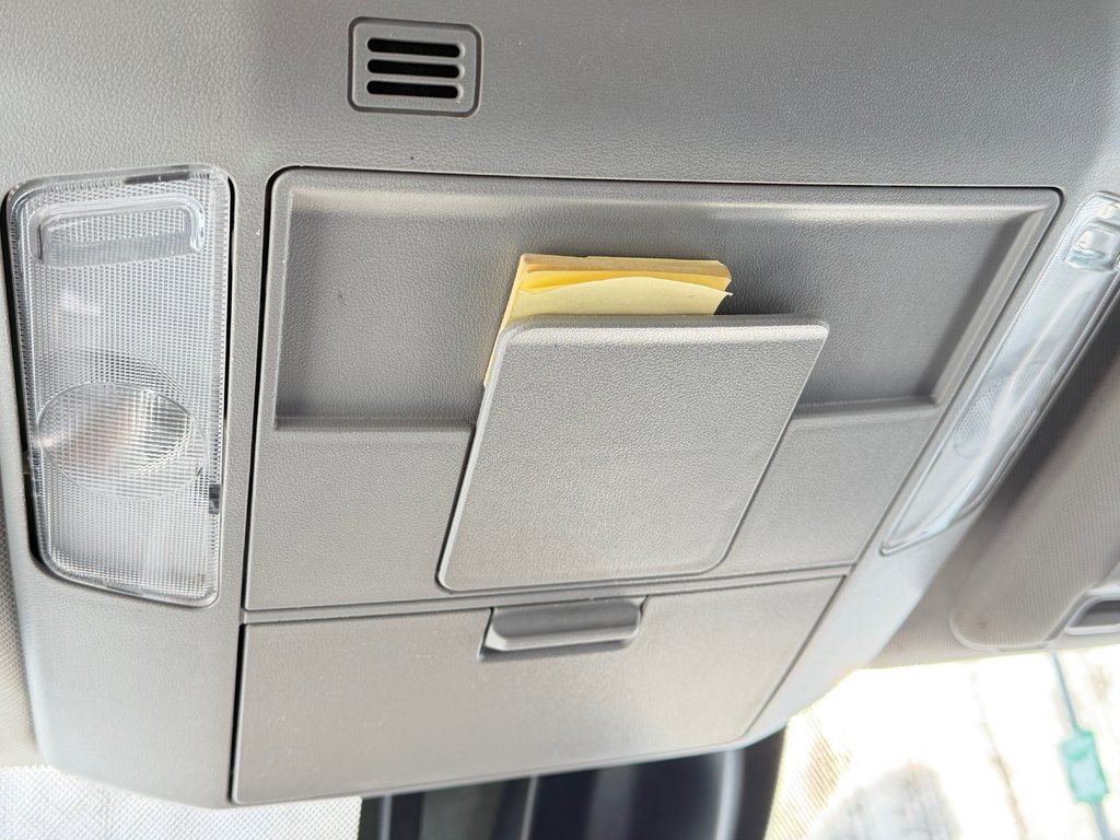 Toyota Tundra TRD OFF-ROAD / ENTRETENU AU POIL / INDESTRUCTIBLE 2018 à Thetford Mines, Québec - 56 - w1024h768px