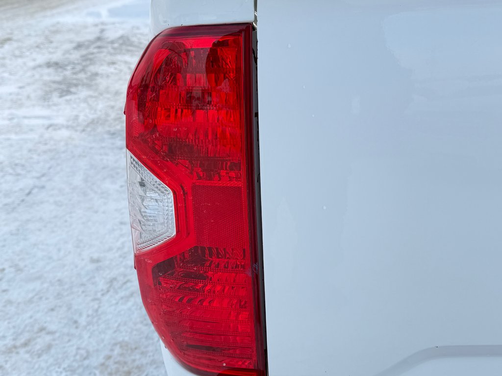 Toyota Tundra TRD OFF-ROAD / ENTRETENU AU POIL / INDESTRUCTIBLE 2018 à Thetford Mines, Québec - 22 - w1024h768px