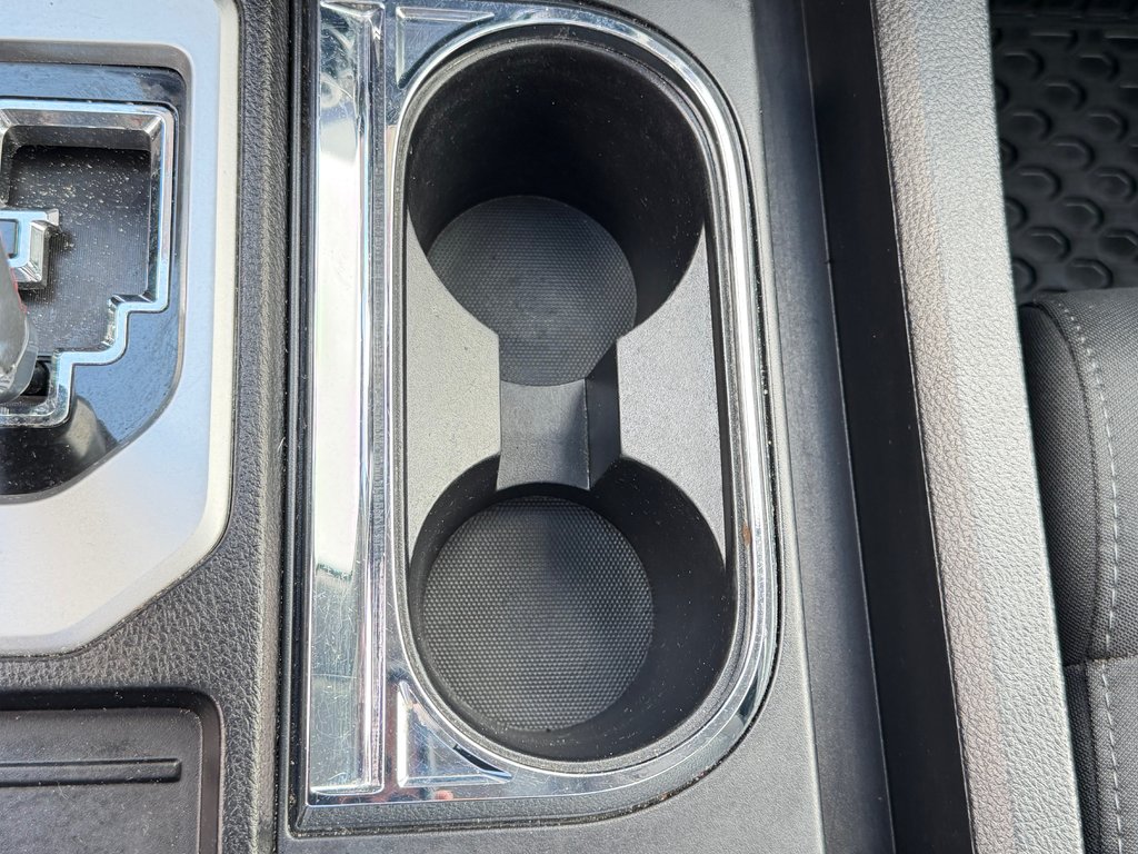 Toyota Tundra CREWMAX 5.7 / WRAP NOIR / BLEU EN DESSOUS / 2020 à Thetford Mines, Québec - 54 - w1024h768px
