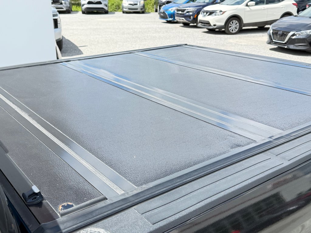 Toyota Tundra CREWMAX 5.7 / WRAP NOIR / BLEU EN DESSOUS / 2020 à Thetford Mines, Québec - 24 - w1024h768px