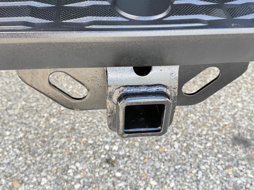 Toyota Tundra CREWMAX 5.7 / WRAP NOIR / BLEU EN DESSOUS / 2020 à Thetford Mines, Québec - 29 - w1024h768px