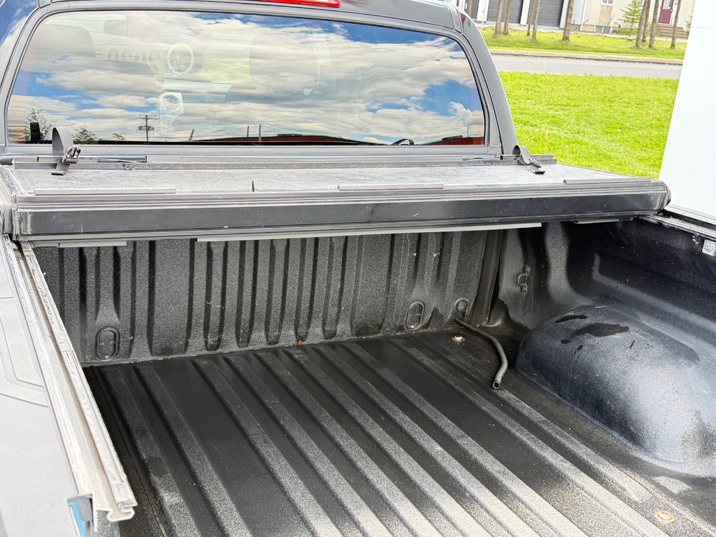 Toyota Tundra CREWMAX 5.7 / WRAP NOIR / BLEU EN DESSOUS / 2020 à Thetford Mines, Québec - 72 - w1024h768px