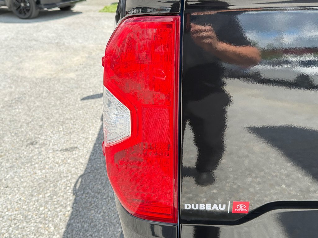 Toyota Tundra CREWMAX 5.7 / WRAP NOIR / BLEU EN DESSOUS / 2020 à Thetford Mines, Québec - 26 - w1024h768px
