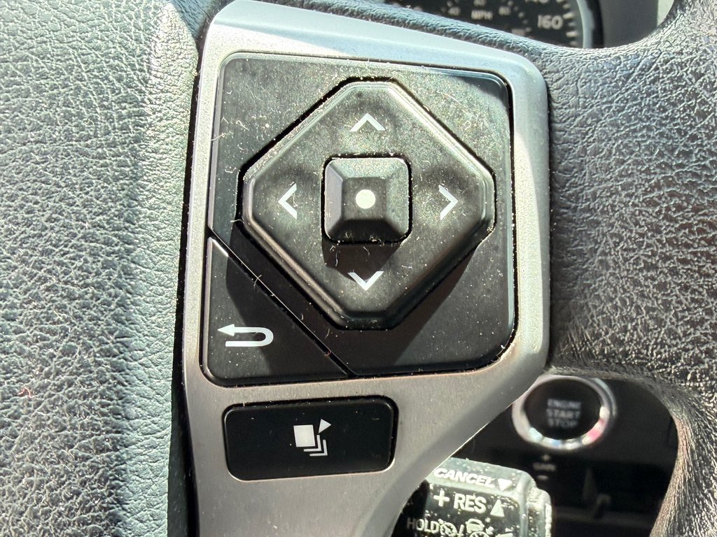 Toyota Tundra CREWMAX 5.7 / WRAP NOIR / BLEU EN DESSOUS / 2020 à Thetford Mines, Québec - 43 - w1024h768px