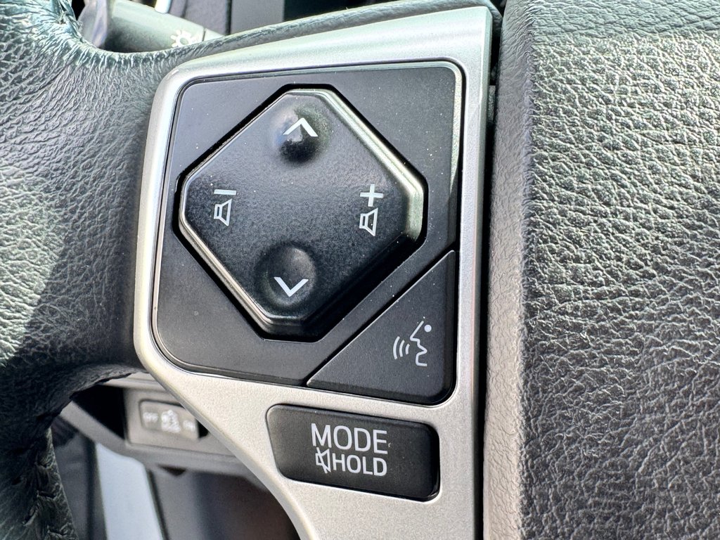 Toyota Tundra TRD OFF ROAD PREMIUM / CUIR / CREWMAX / ÉTAT NEUF / FAITES VITE 2021 à Thetford Mines, Québec - 43 - w1024h768px
