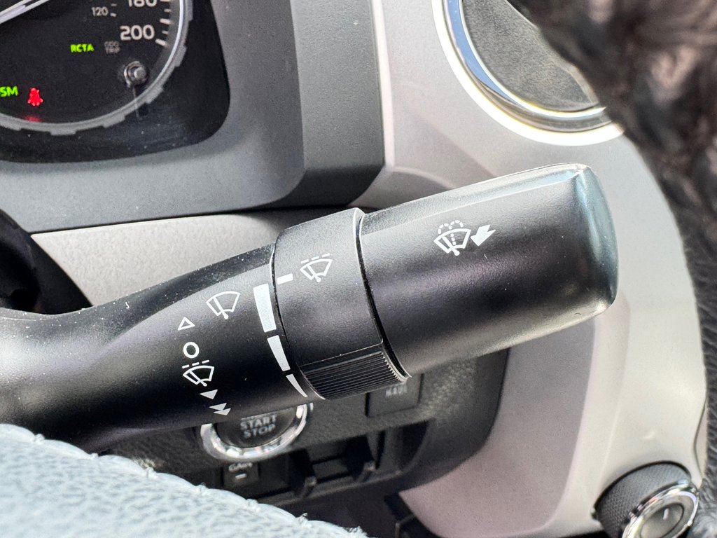 Toyota Tundra TRD OFF ROAD PREMIUM / CUIR / CREWMAX / ÉTAT NEUF / FAITES VITE 2021 à Thetford Mines, Québec - 49 - w1024h768px