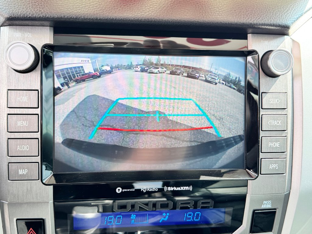Toyota Tundra TRD OFF ROAD PREMIUM / CUIR / CREWMAX / ÉTAT NEUF / FAITES VITE 2021 à Thetford Mines, Québec - 52 - w1024h768px