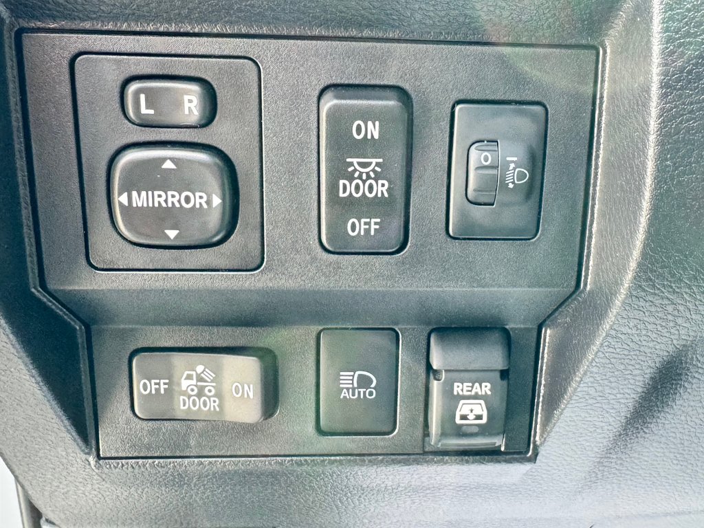 Toyota Tundra TRD OFF ROAD PREMIUM / CUIR / CREWMAX / ÉTAT NEUF / FAITES VITE 2021 à Thetford Mines, Québec - 40 - w1024h768px