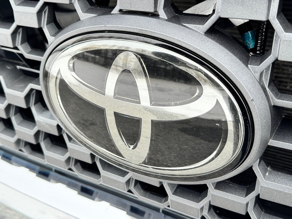 2021 Toyota Tundra DOUBLE CAB / SR5 / MARCHE PIED LINE X / TOILE BOIT in Thetford Mines, Quebec - 12 - w1024h768px