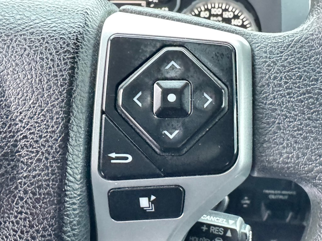 2021 Toyota Tundra DOUBLE CAB / SR5 / MARCHE PIED LINE X / TOILE BOIT in Thetford Mines, Quebec - 42 - w1024h768px