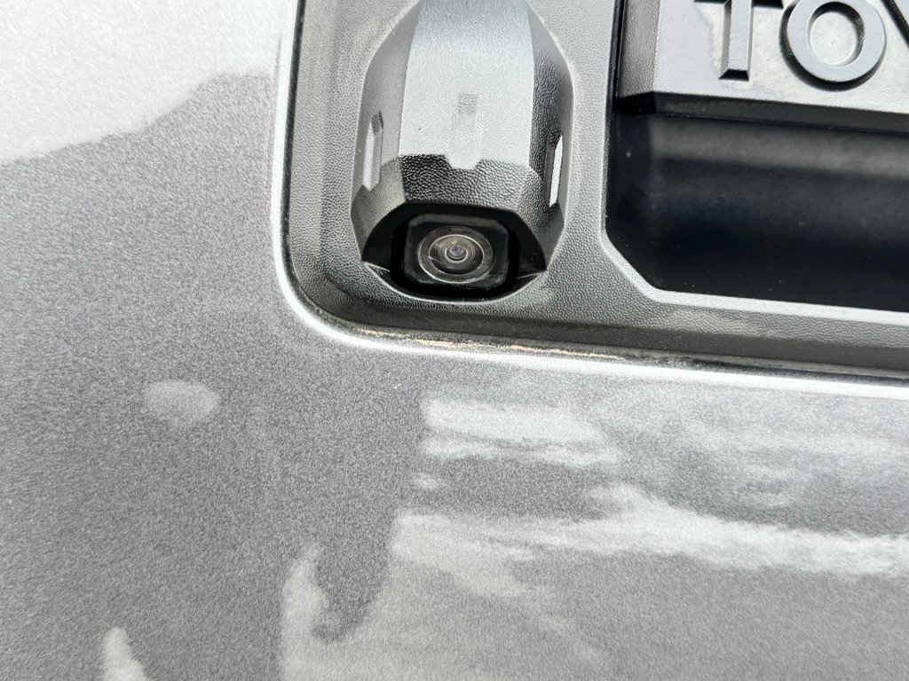 2021 Toyota Tundra DOUBLE CAB / SR5 / MARCHE PIED LINE X / TOILE BOIT in Thetford Mines, Quebec - 25 - w1024h768px