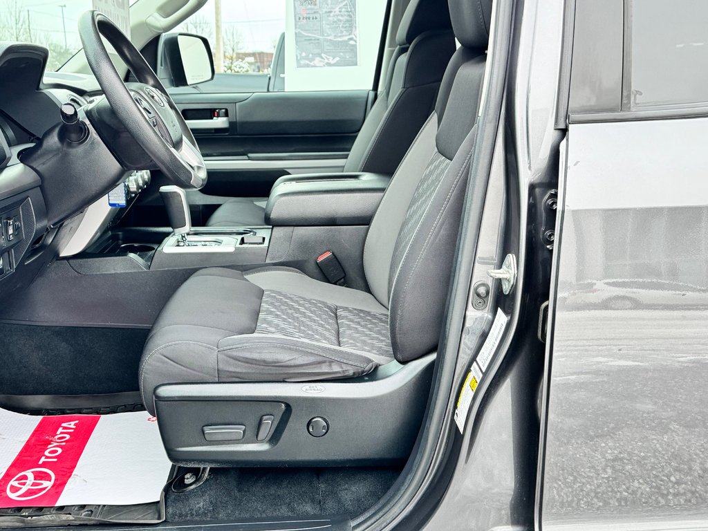 2021 Toyota Tundra DOUBLE CAB / SR5 / MARCHE PIED LINE X / TOILE BOIT in Thetford Mines, Quebec - 32 - w1024h768px