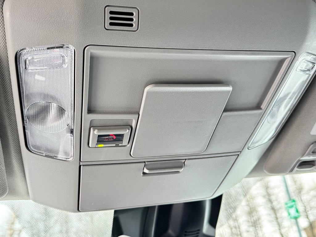 2021 Toyota Tundra DOUBLE CAB / SR5 / MARCHE PIED LINE X / TOILE BOIT in Thetford Mines, Quebec - 57 - w1024h768px