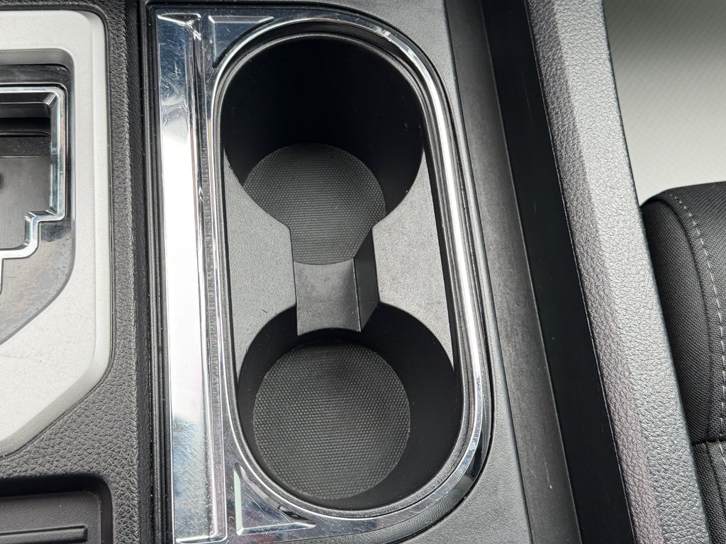 2021 Toyota Tundra D-CAB / 5.7 / TRD OFF ROAD / A QUI LA CHANCE ?? / in Thetford Mines, Quebec - 59 - w1024h768px