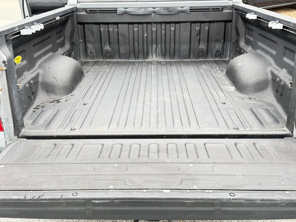 2021 Toyota Tundra D-CAB / 5.7 / TRD OFF ROAD / A QUI LA CHANCE ?? / in Thetford Mines, Quebec - 74 - w1024h768px