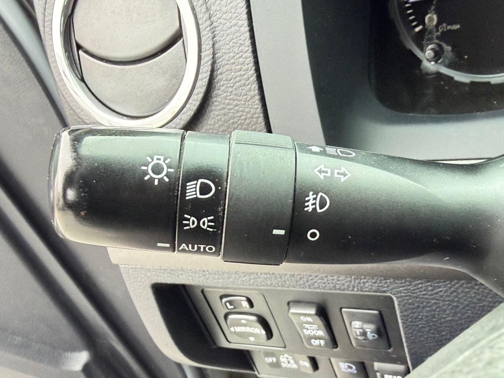 2021 Toyota Tundra D-CAB / 5.7 / TRD OFF ROAD / A QUI LA CHANCE ?? / in Thetford Mines, Quebec - 45 - w1024h768px