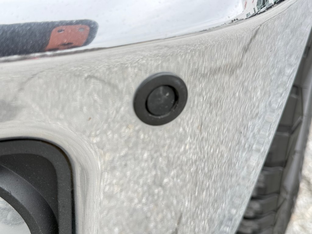 2021 Toyota Tundra D-CAB / 5.7 / TRD OFF ROAD / A QUI LA CHANCE ?? / in Thetford Mines, Quebec - 12 - w1024h768px