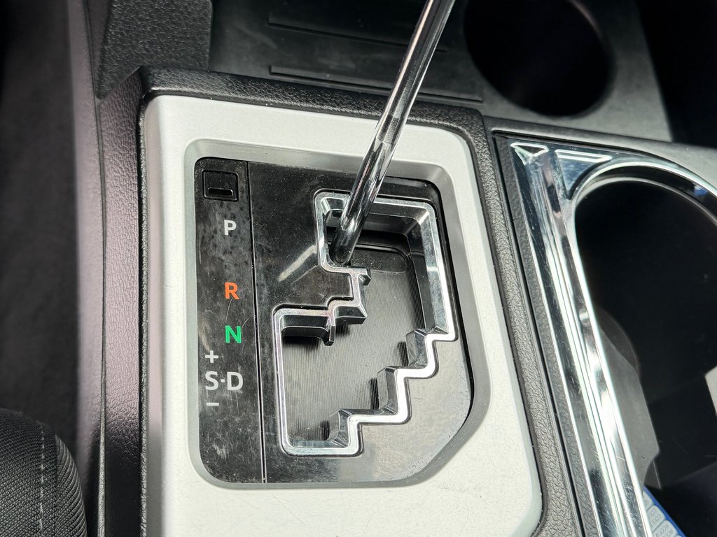 2021 Toyota Tundra D-CAB / 5.7 / TRD OFF ROAD / A QUI LA CHANCE ?? / in Thetford Mines, Quebec - 57 - w1024h768px