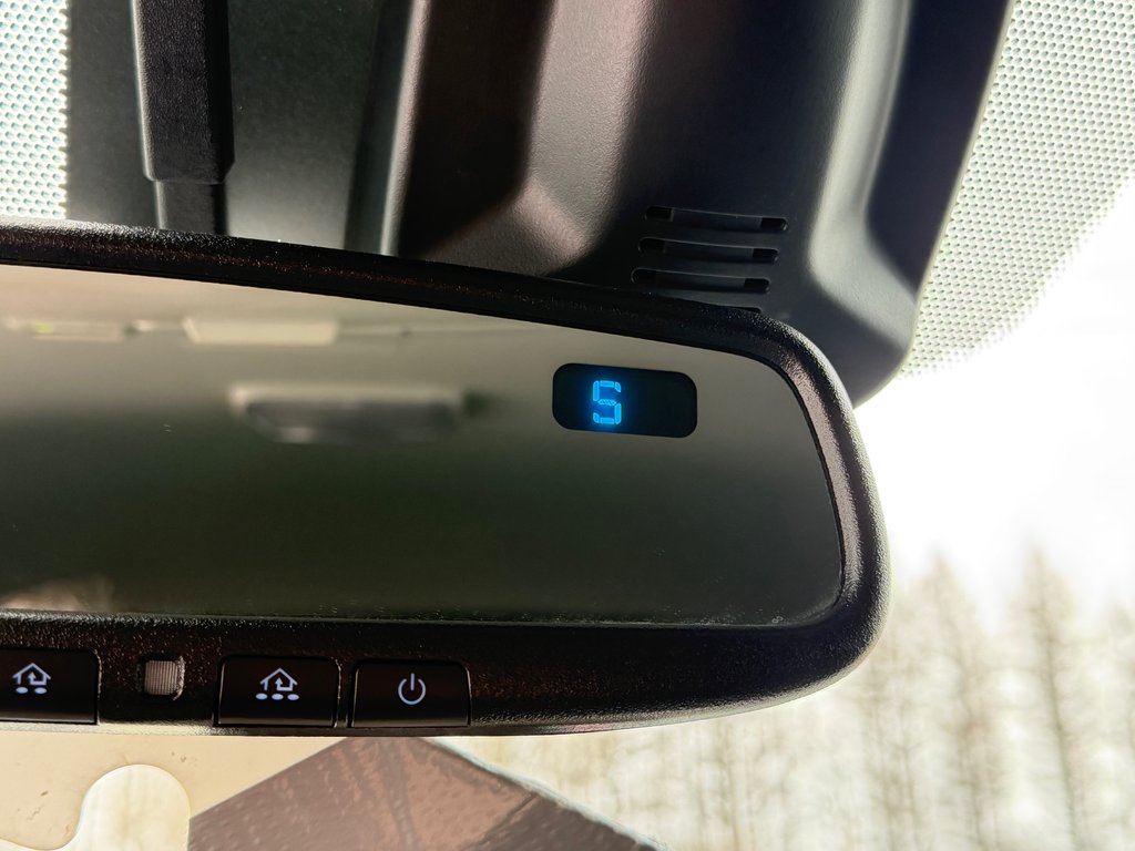 2021 Toyota Tundra D-CAB / 5.7 / TRD OFF ROAD / A QUI LA CHANCE ?? / in Thetford Mines, Quebec - 64 - w1024h768px