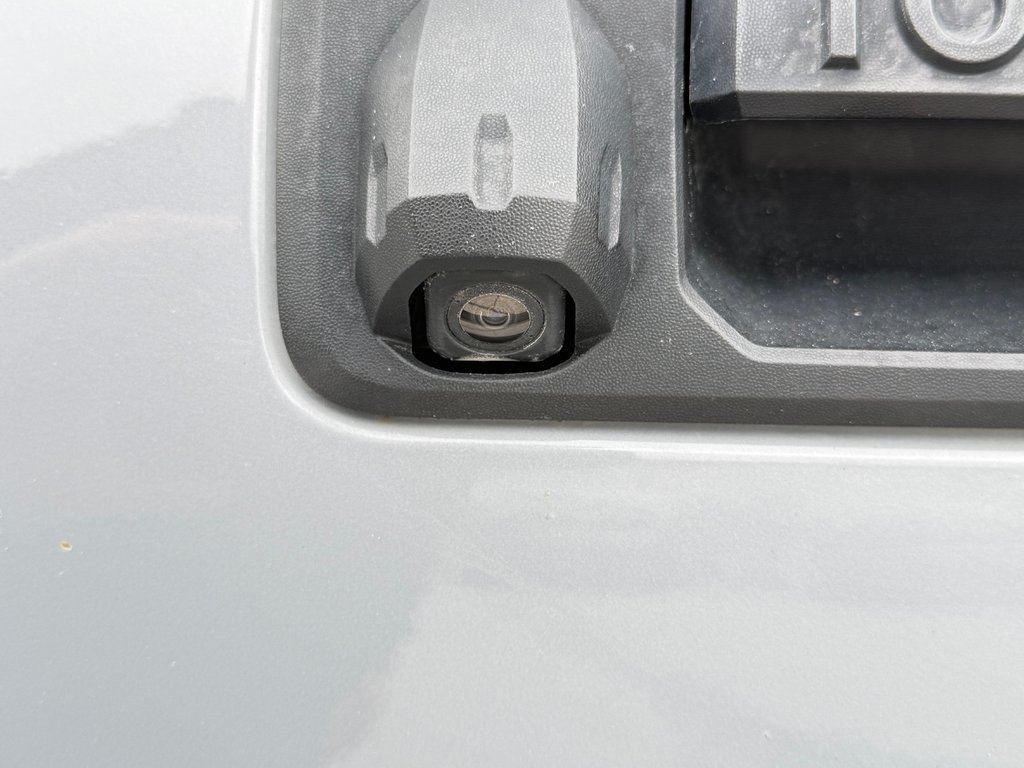 2021 Toyota Tundra D-CAB / 5.7 / TRD OFF ROAD / A QUI LA CHANCE ?? / in Thetford Mines, Quebec - 27 - w1024h768px