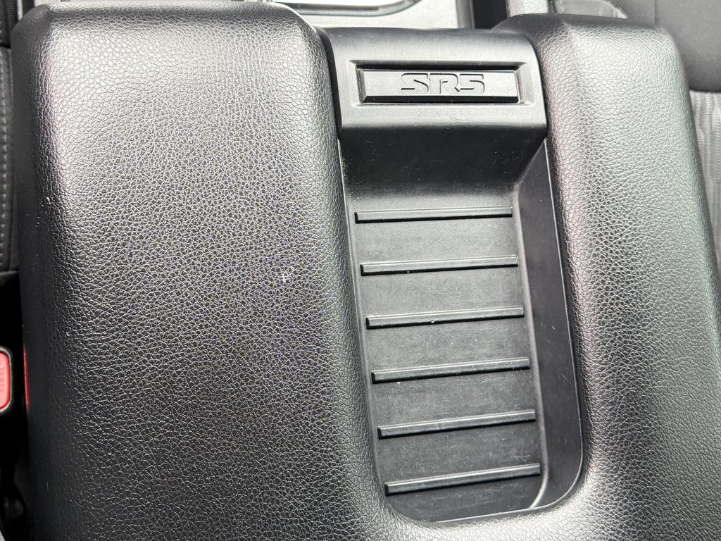 2021 Toyota Tundra D-CAB / 5.7 / TRD OFF ROAD / A QUI LA CHANCE ?? / in Thetford Mines, Quebec - 60 - w1024h768px