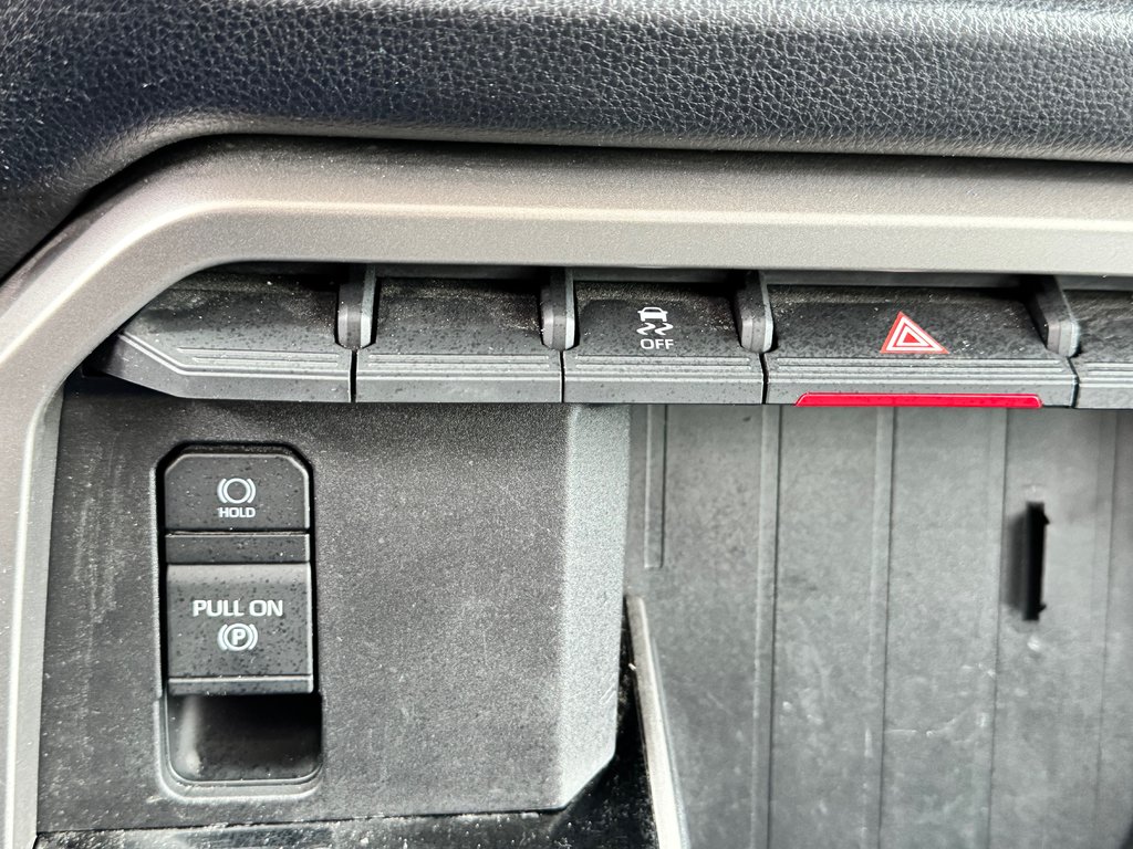 2022 Toyota Tundra SR5 4x4 / SR5 / INSPECTÉ / BOITE 6.5 PIEDS / WOW in Thetford Mines, Quebec - 40 - w1024h768px