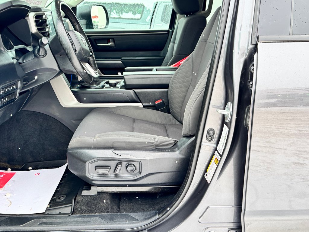 2022 Toyota Tundra SR5 4x4 / SR5 / INSPECTÉ / BOITE 6.5 PIEDS / WOW in Thetford Mines, Quebec - 28 - w1024h768px
